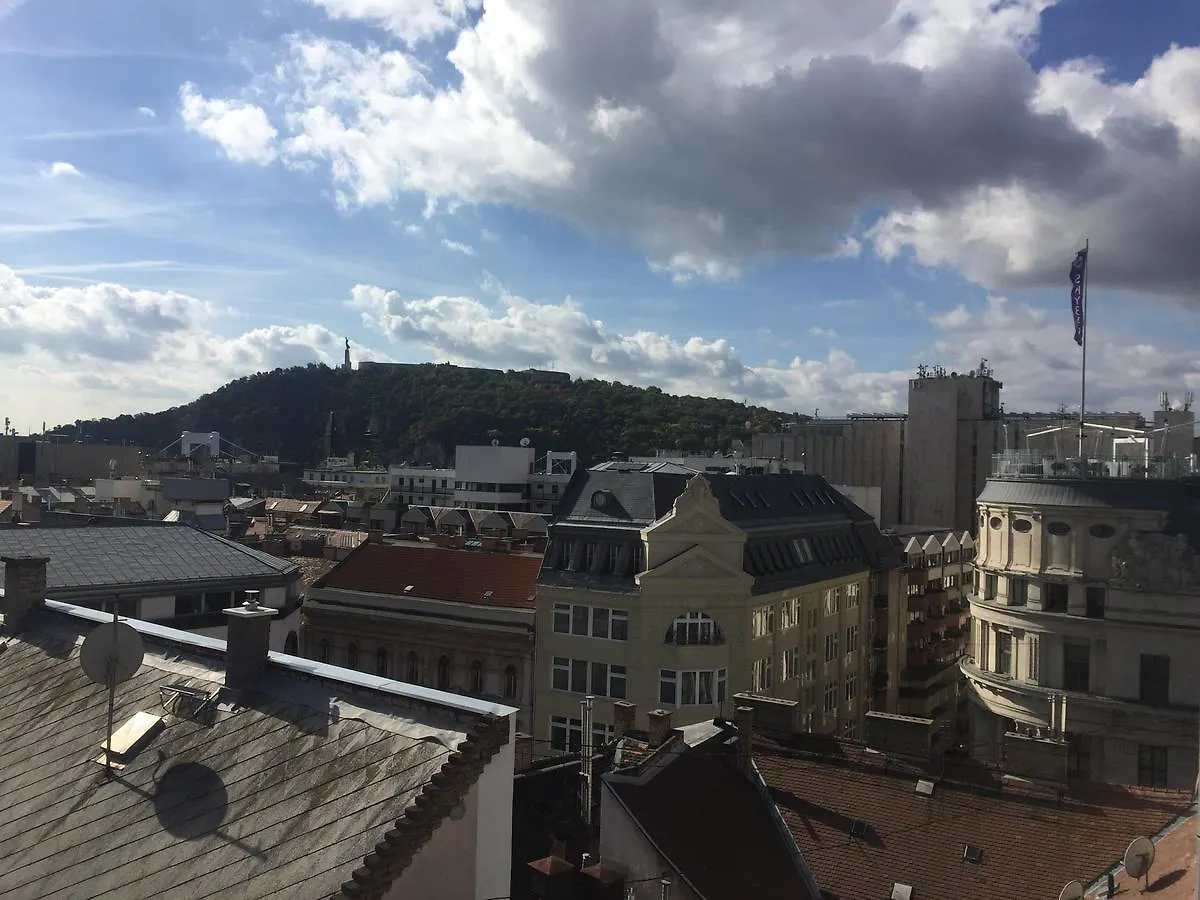 Sky Apartment Budapest 0*,  Hungary